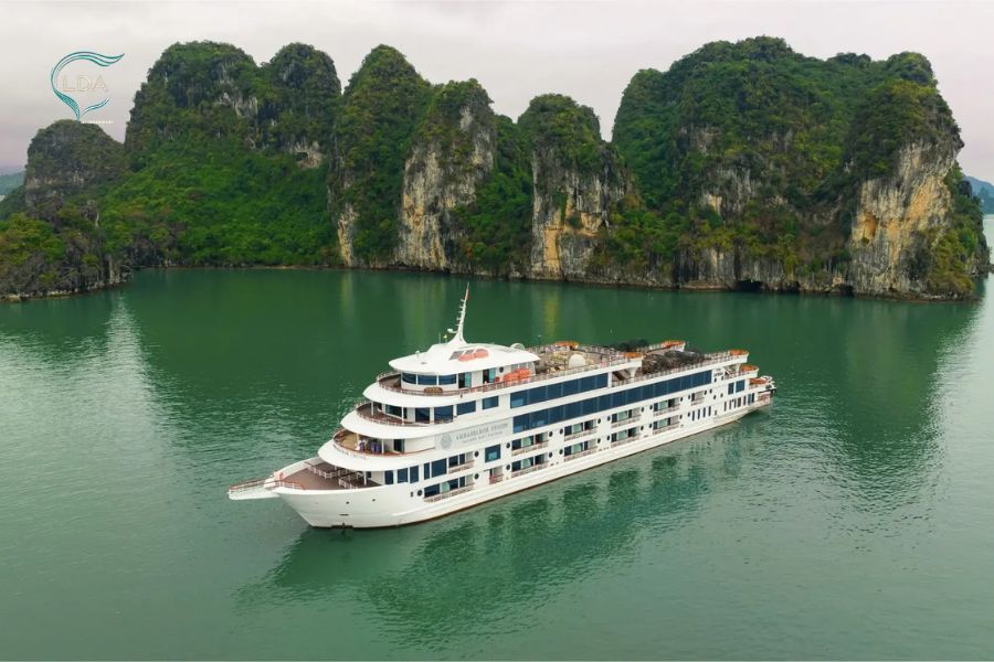 Bateau Vietnam baie d’Halong: une expérience inoubliable au cœur d’un patrimoine exceptionnel