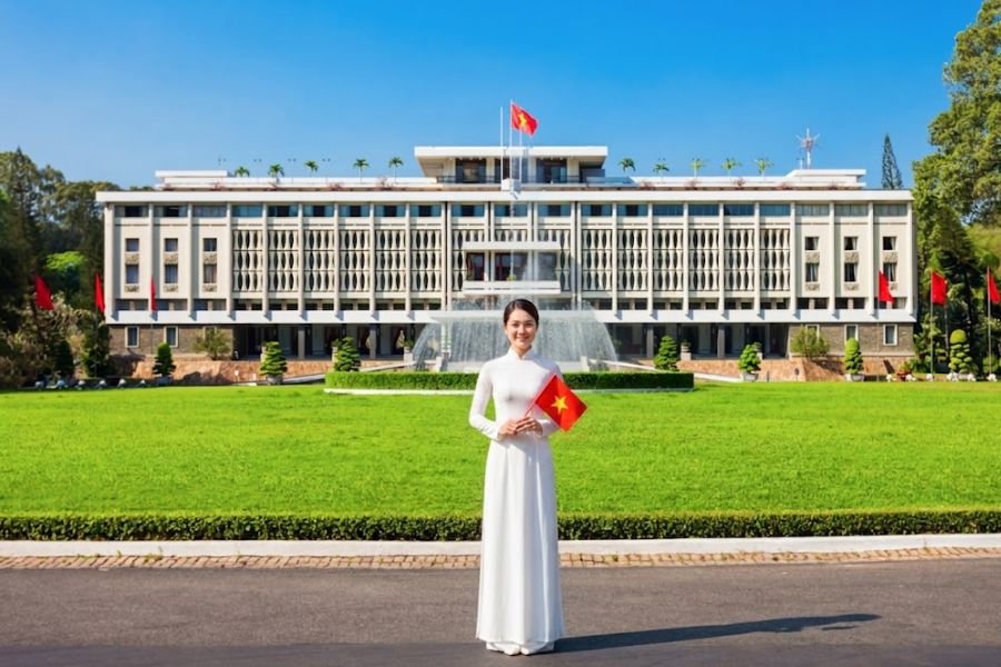 Matin : Découverte des sites historiques