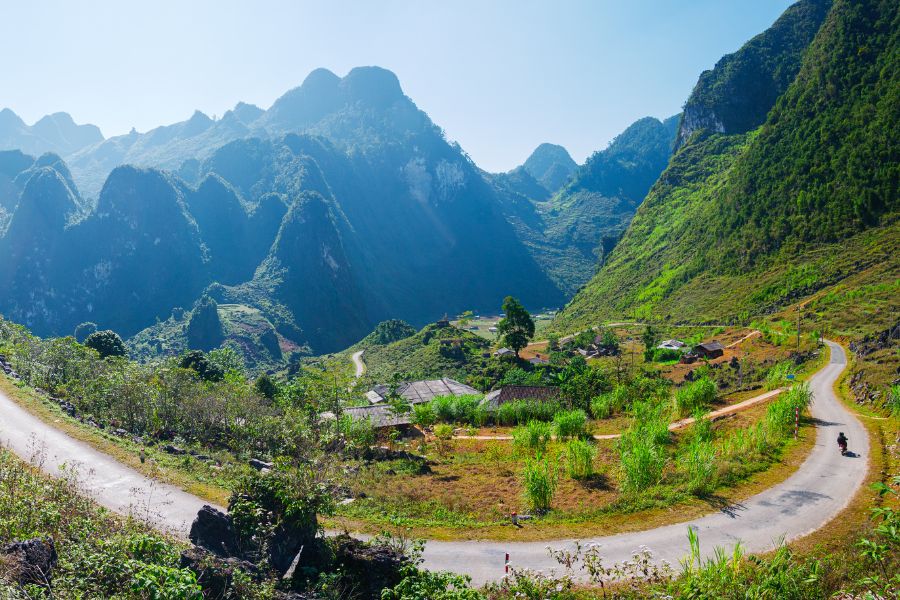 Pourquoi faire un road trip moto vietnam ?